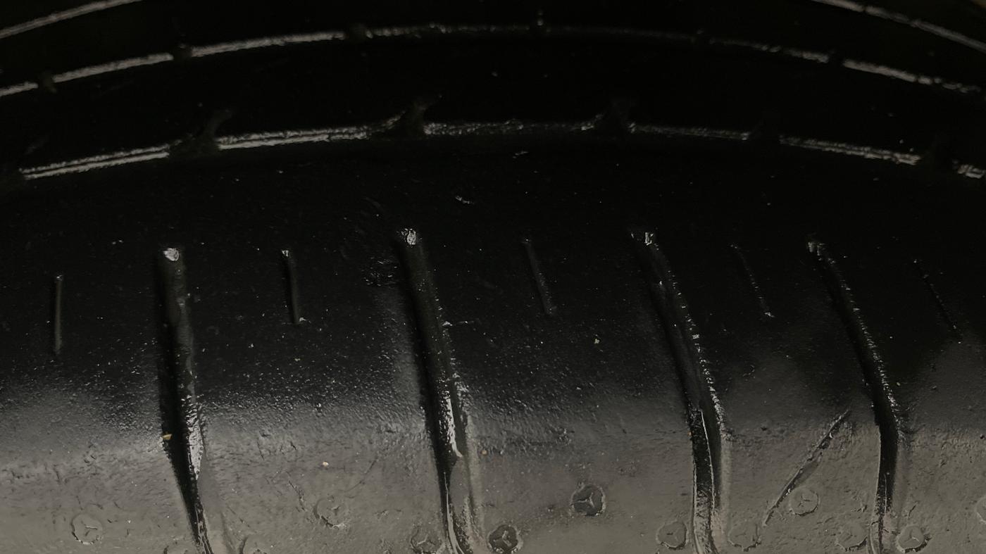 2022 KIA SELTOS HTK 1.5 PETROL, Petrol, Manual, 46,417 km, Right Front Tyre Tread