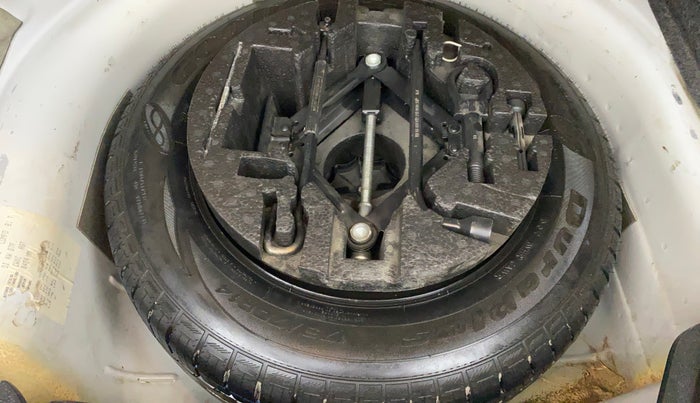 2017 Volkswagen Ameo COMFORTLINE 1.5 AT, Diesel, Automatic, 1,07,411 km, Spare Tyre