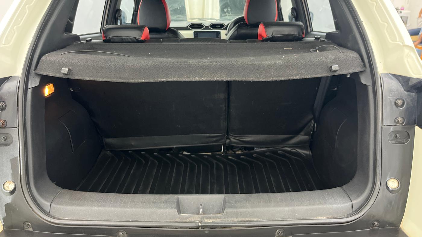 2021 Nissan MAGNITE XV TURBO, Petrol, Manual, 65,234 km, Boot Inside