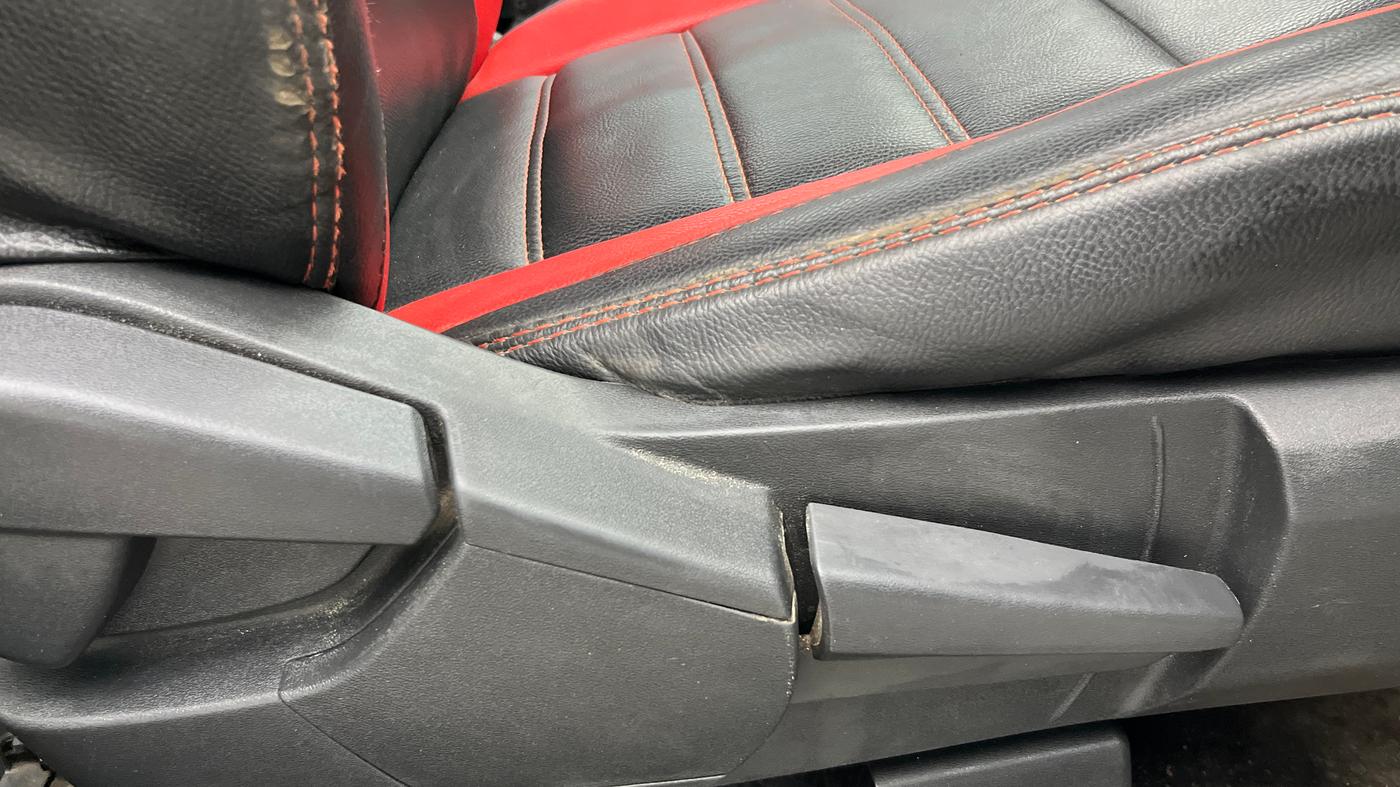 2021 Nissan MAGNITE XV TURBO, Petrol, Manual, 65,234 km, Driver Side Adjustment Panel