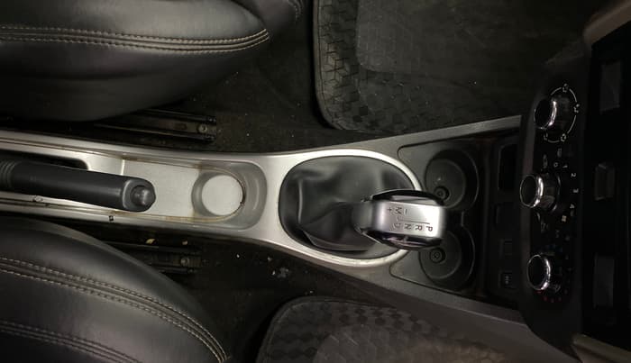 2018 Renault Duster RXS CVT, Petrol, Automatic, 1,19,928 km, Gear Lever