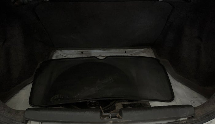 2015 Honda Amaze 1.2L I-VTEC S, Petrol, Manual, 1,22,963 km, Boot Inside