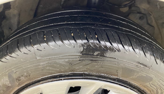 2016 Tata Zest XMS PETROL, CNG, Manual, 98,185 km, Right Front Tyre Tread