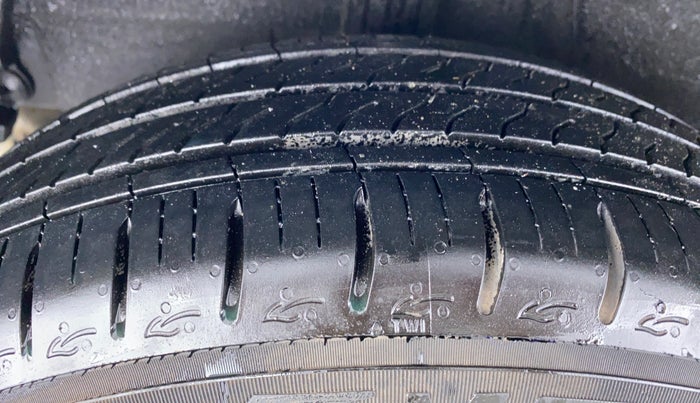 2020 Hyundai AURA SX+ AT, Petrol, Automatic, 2,308 km, Right Rear Tyre Tread