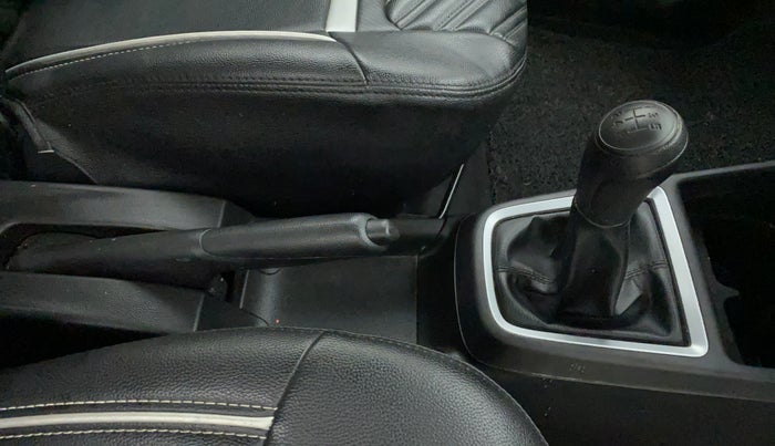 2021 Maruti Swift LXI, Petrol, Manual, 43,062 km, Gear Lever