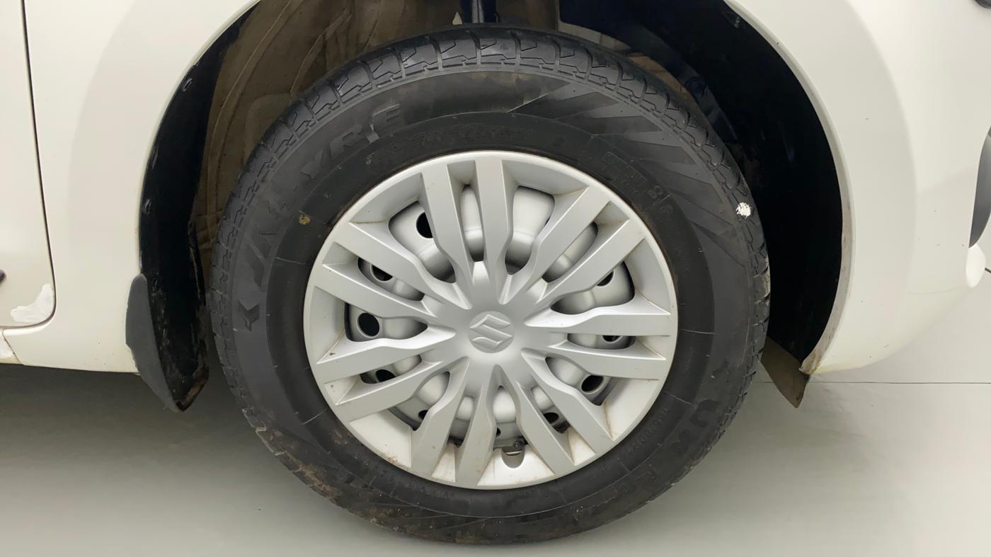 2021 Maruti Swift LXI, Petrol, Manual, 43,062 km, Right Front Wheel