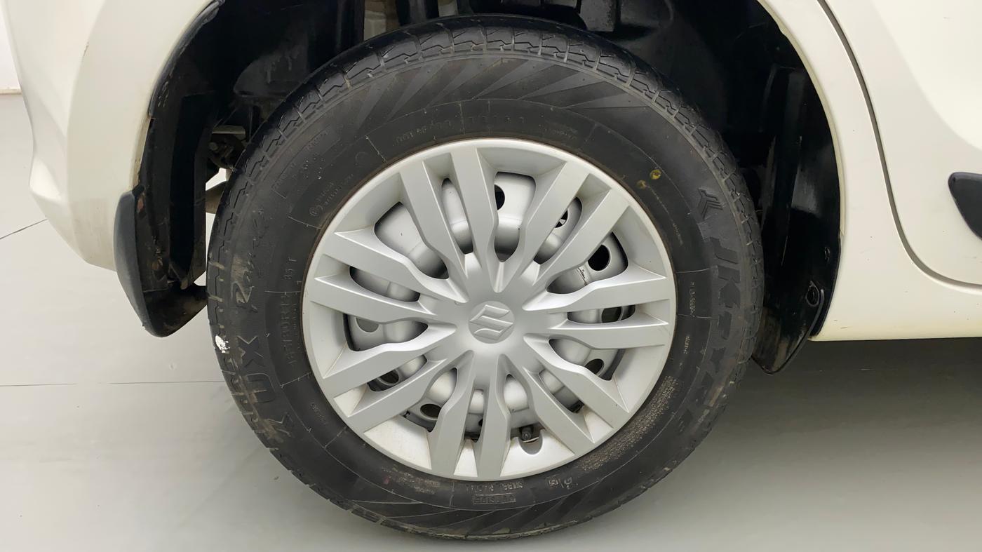 2021 Maruti Swift LXI, Petrol, Manual, 43,062 km, Right Rear Wheel