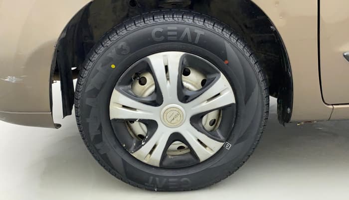 2012 Maruti Wagon R 1.0 VXI, Petrol, Manual, 38,843 km, Left Front Wheel
