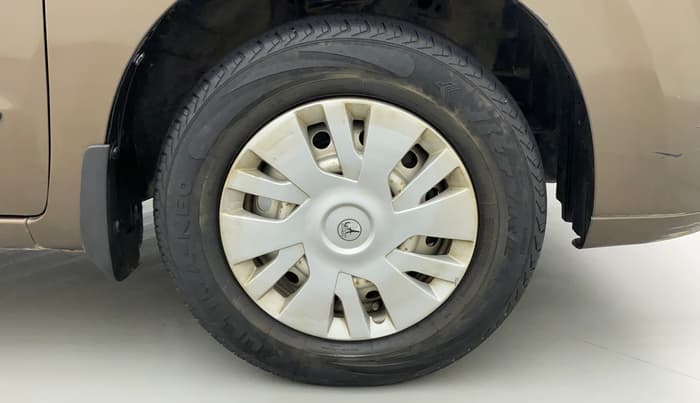 2012 Maruti Wagon R 1.0 VXI, Petrol, Manual, 38,843 km, Right Front Wheel