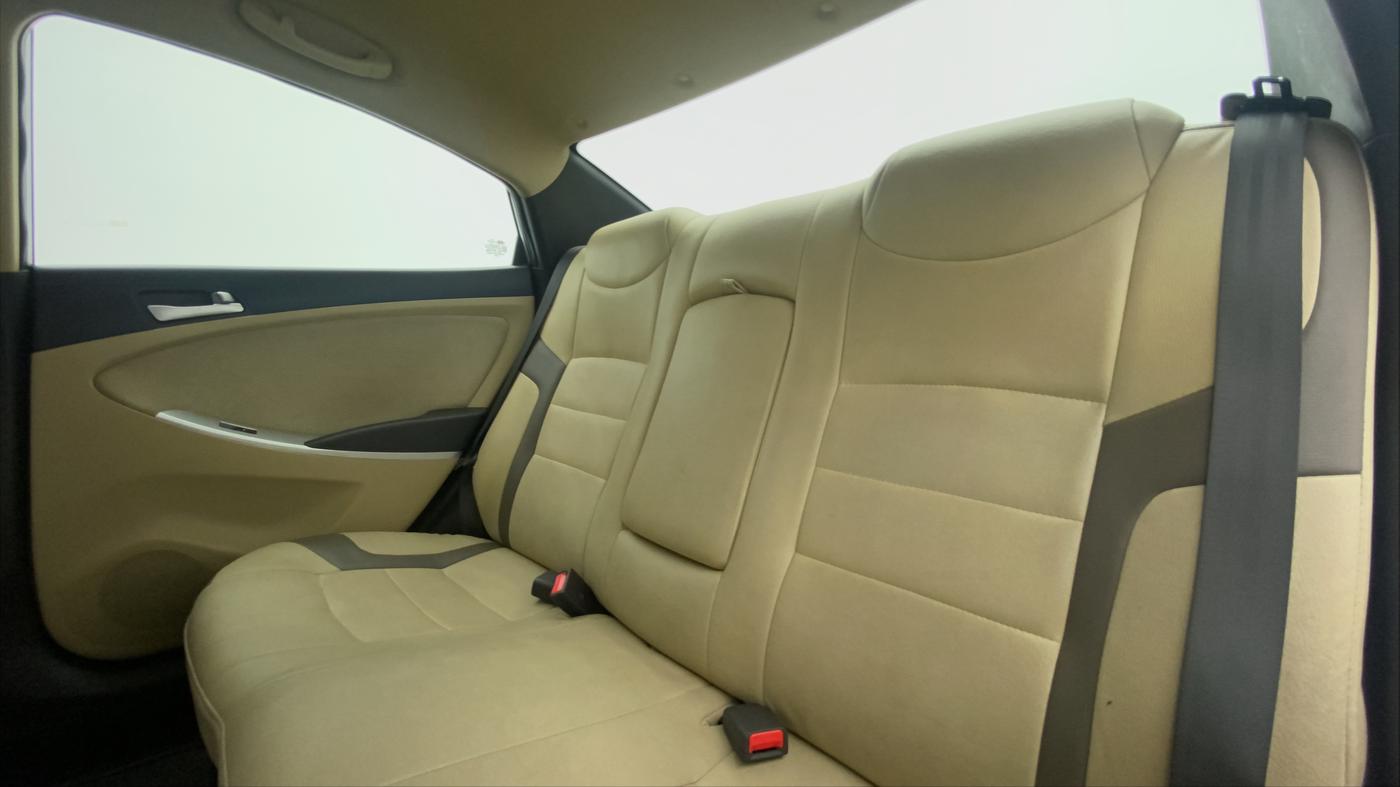 2014 Hyundai Verna FLUIDIC 1.4 CRDI, Diesel, Manual, 25,774 km, Right Side Rear Door Cabin