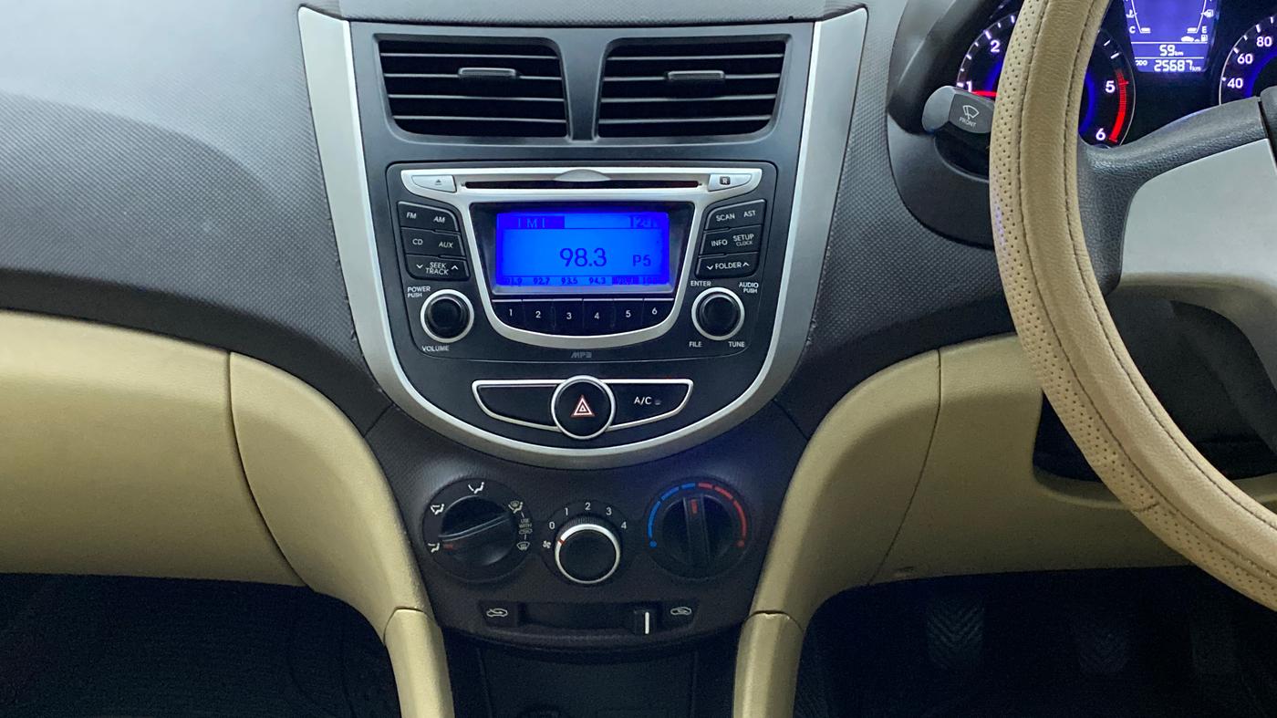 2014 Hyundai Verna FLUIDIC 1.4 CRDI, Diesel, Manual, 25,774 km, Air Conditioner