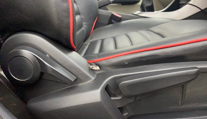 2022 Tata ALTROZ XZ PETROL, Petrol, Manual, 45,554 km, Driver Side Adjustment Panel