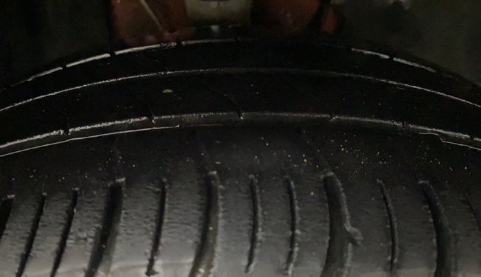 2022 Tata ALTROZ XZ PETROL, Petrol, Manual, 45,554 km, Right Front Tyre Tread