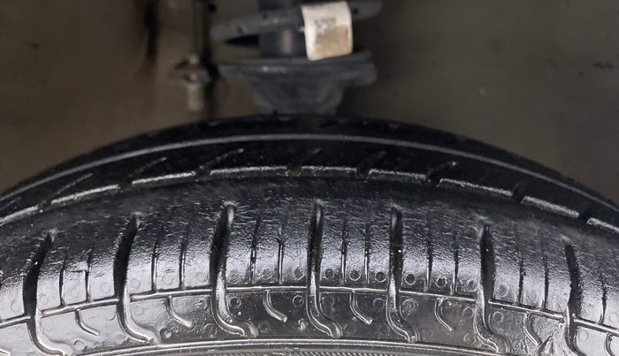 2018 Maruti Alto 800 VXI, Petrol, Manual, 63,702 km, Right Front Tyre Tread