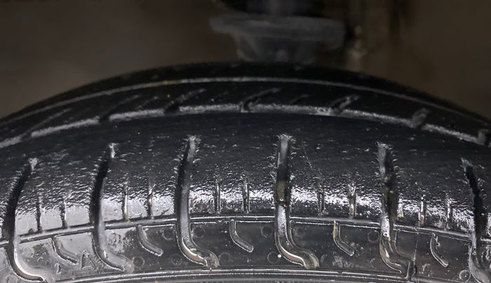 2018 Maruti Alto 800 VXI, Petrol, Manual, 63,702 km, Left Front Tyre Tread