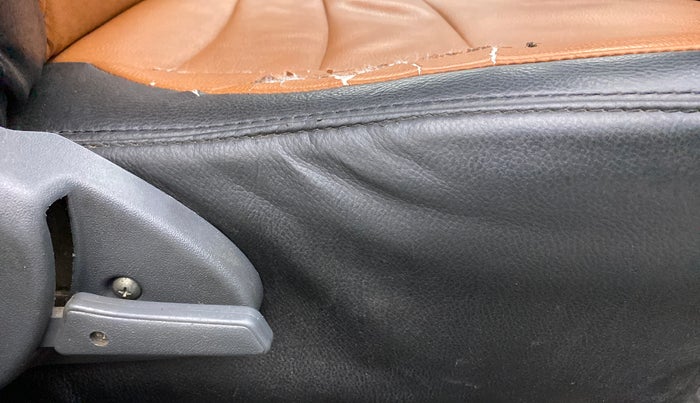 2018 Maruti Alto 800 VXI, Petrol, Manual, 63,702 km, Driver Side Adjustment Panel