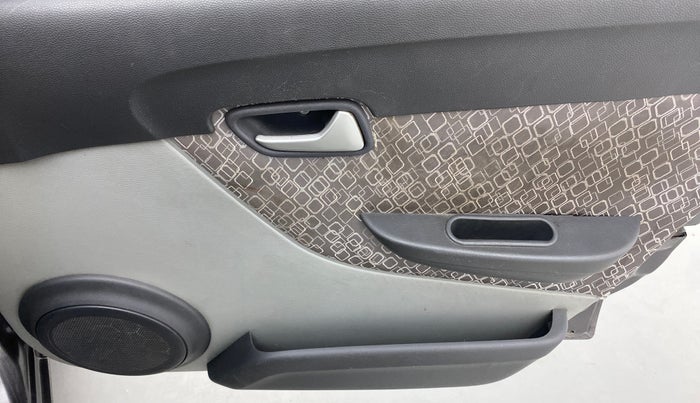 2018 Maruti Alto 800 VXI, Petrol, Manual, 63,702 km, Driver Side Door Panels Control