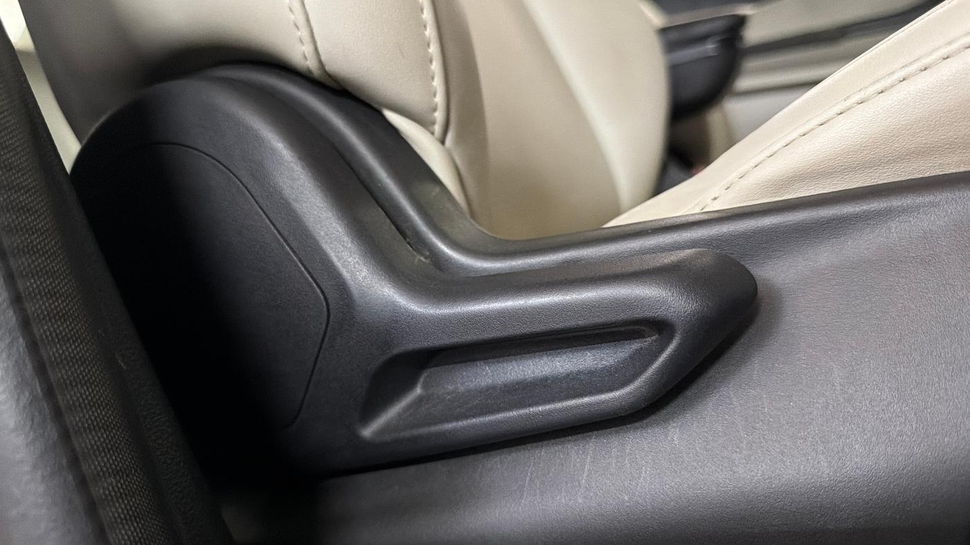 2023 Tata TIGOR XZA PLUS PETROL, Petrol, Automatic, 16,587 km, Driver Side Adjustment Panel