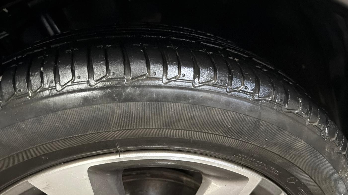 2023 Tata TIGOR XZA PLUS PETROL, Petrol, Automatic, 16,587 km, Left Front Tyre Tread