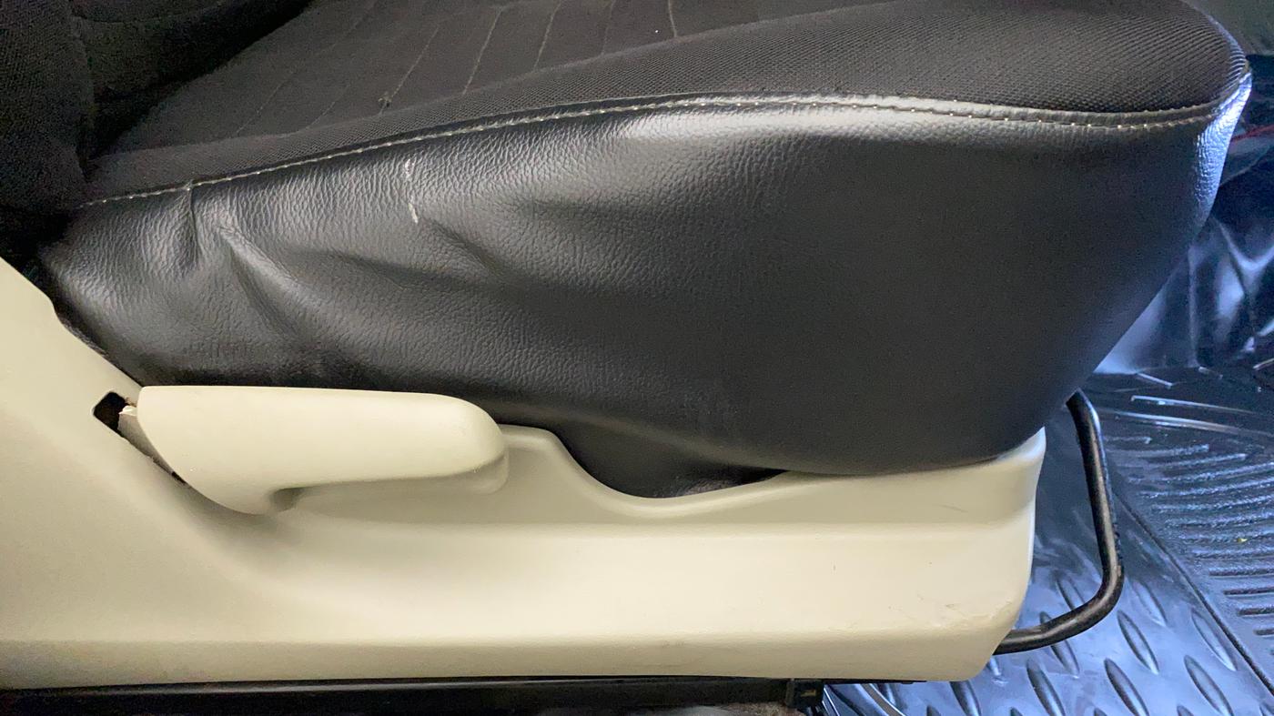 2015 Maruti Celerio VXI CNG, CNG, Manual, 78,939 km, Driver Side Adjustment Panel