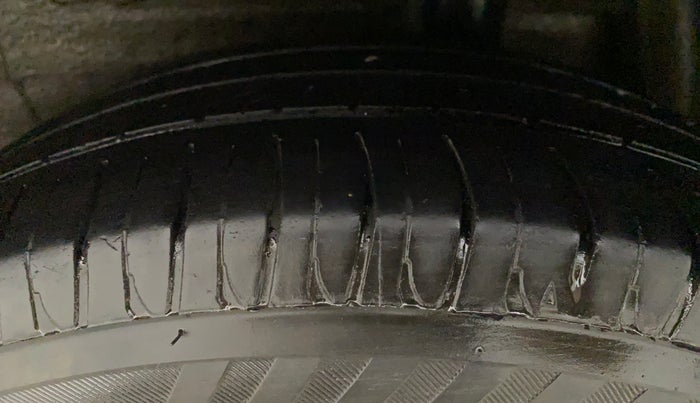 2015 Maruti Celerio VXI CNG, CNG, Manual, 78,939 km, Left Rear Tyre Tread