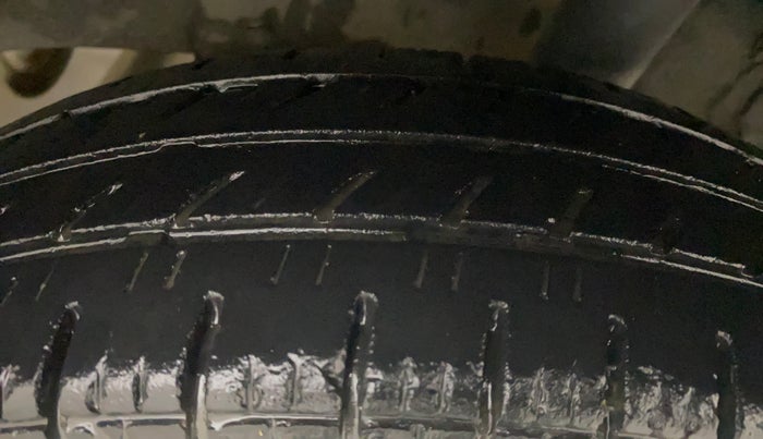 2018 Renault Kwid RXT 0.8, Petrol, Manual, 40,966 km, Left Rear Tyre Tread