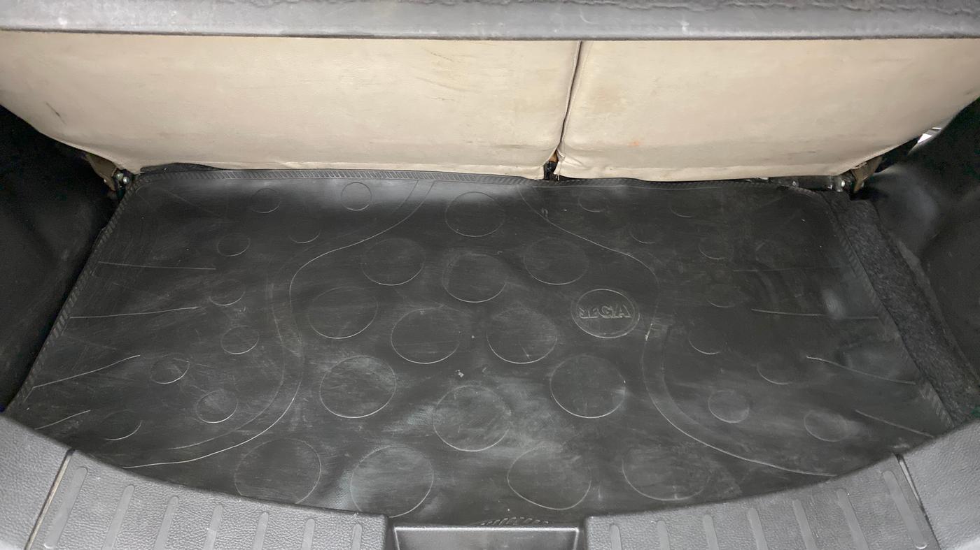 2016 Maruti Wagon R 1.0 VXI, Petrol, Manual, 52,607 km, Boot Inside