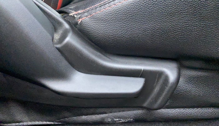 2018 Maruti IGNIS DELTA 1.2 K12, Petrol, Manual, 32,068 km, Driver Side Adjustment Panel