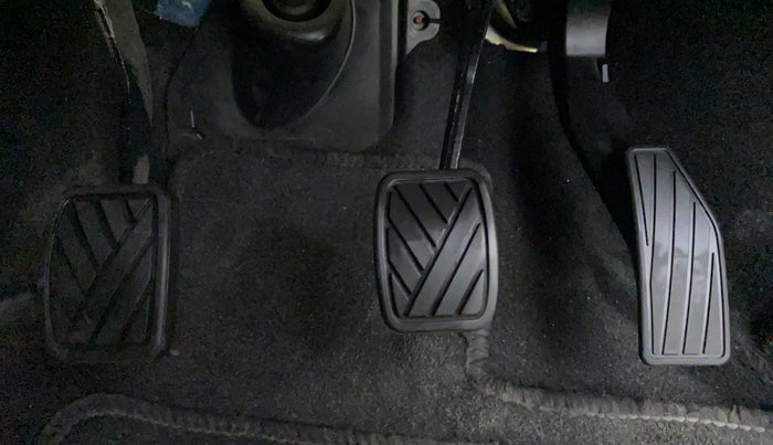 2018 Maruti IGNIS DELTA 1.2 K12, Petrol, Manual, 32,068 km, Pedals