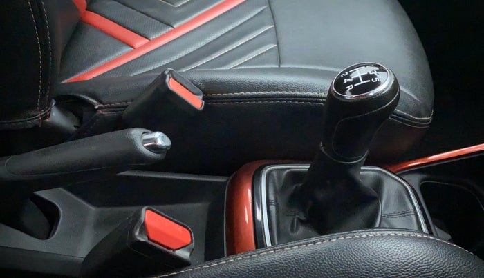 2018 Maruti IGNIS DELTA 1.2 K12, Petrol, Manual, 32,068 km, Gear Lever