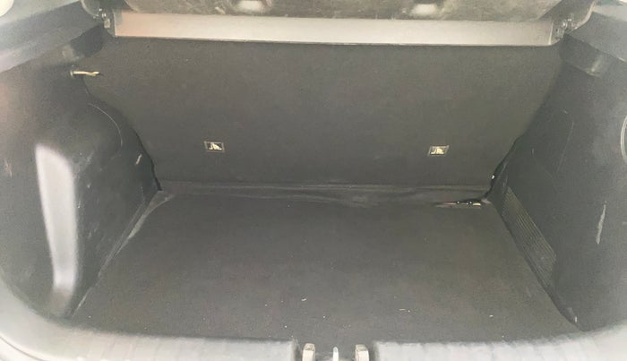 2020 KIA SONET GTX PLUS 1.0 DCT, Petrol, Automatic, 69,318 km, Boot Inside