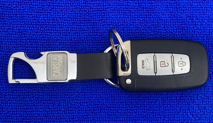 2012 Hyundai Verna FLUIDIC 1.6 VTVT SX, Petrol, Manual, 24,240 km, Key Close Up