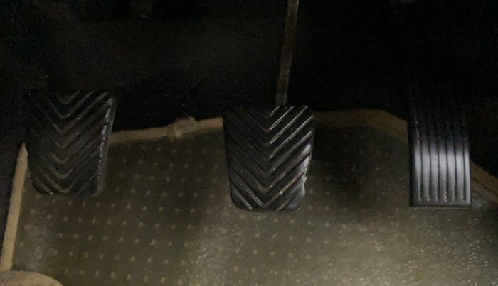 2012 Hyundai Verna FLUIDIC 1.6 VTVT SX, Petrol, Manual, 24,240 km, Pedals