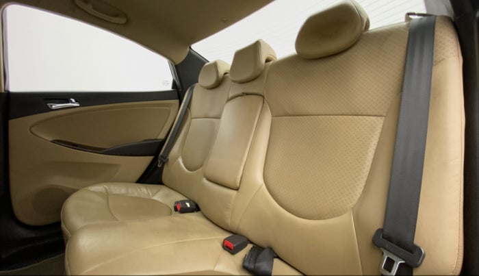 2012 Hyundai Verna FLUIDIC 1.6 VTVT SX, Petrol, Manual, 24,240 km, Right Side Rear Door Cabin