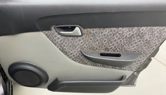 2017 Maruti Alto 800 VXI, Petrol, Manual, 60,734 km, Driver Side Door Panels Control