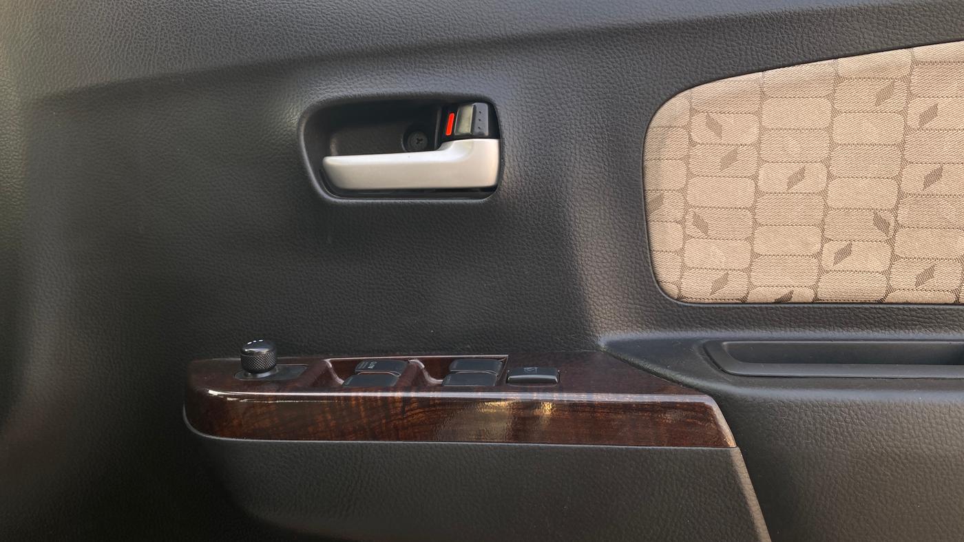 2018 Maruti Wagon R 1.0 VXI AMT, Petrol, Automatic, 25,963 km, Driver Side Door Panels Control