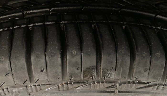 2020 Hyundai GRAND I10 NIOS SPORTZ 1.2 KAPPA VTVT, Petrol, Manual, 39,878 km, Left Front Tyre Tread