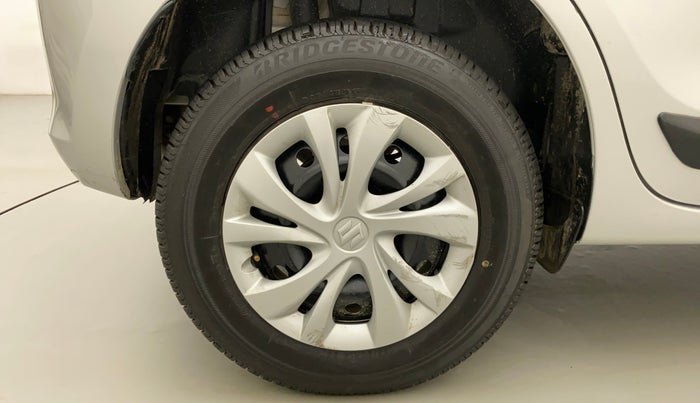 2023 Maruti Swift VXI CNG, CNG, Manual, 8,276 km, Right Rear Wheel