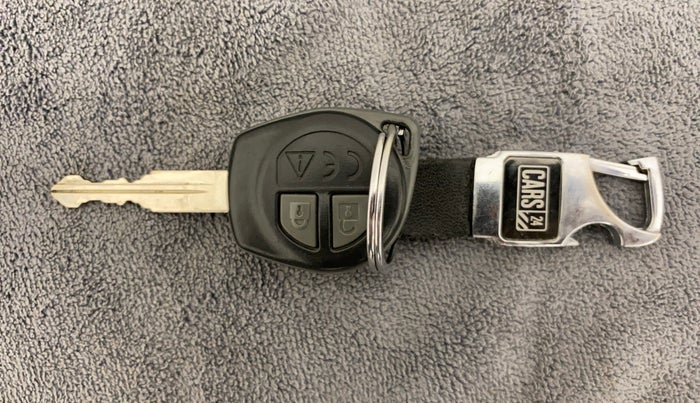 2023 Maruti Swift VXI CNG, CNG, Manual, 8,276 km, Key Close Up