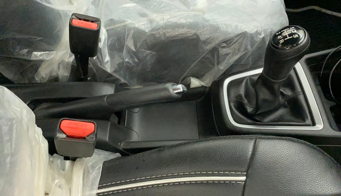 2023 Maruti Swift VXI CNG, CNG, Manual, 8,276 km, Gear Lever
