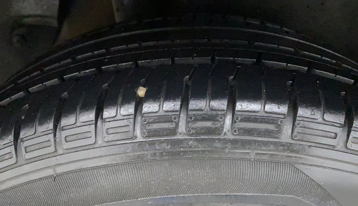 2016 Hyundai Creta E PLUS 1.6 PETROL, Petrol, Manual, 75,580 km, Right Rear Tyre Tread