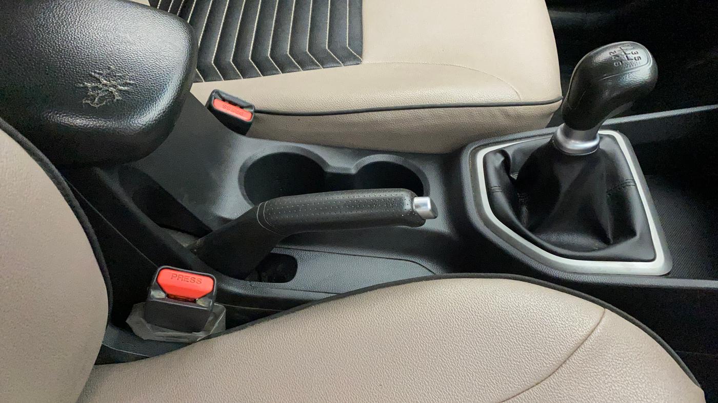 2016 Hyundai Creta E PLUS 1.6 PETROL, Petrol, Manual, 75,580 km, Gear Lever