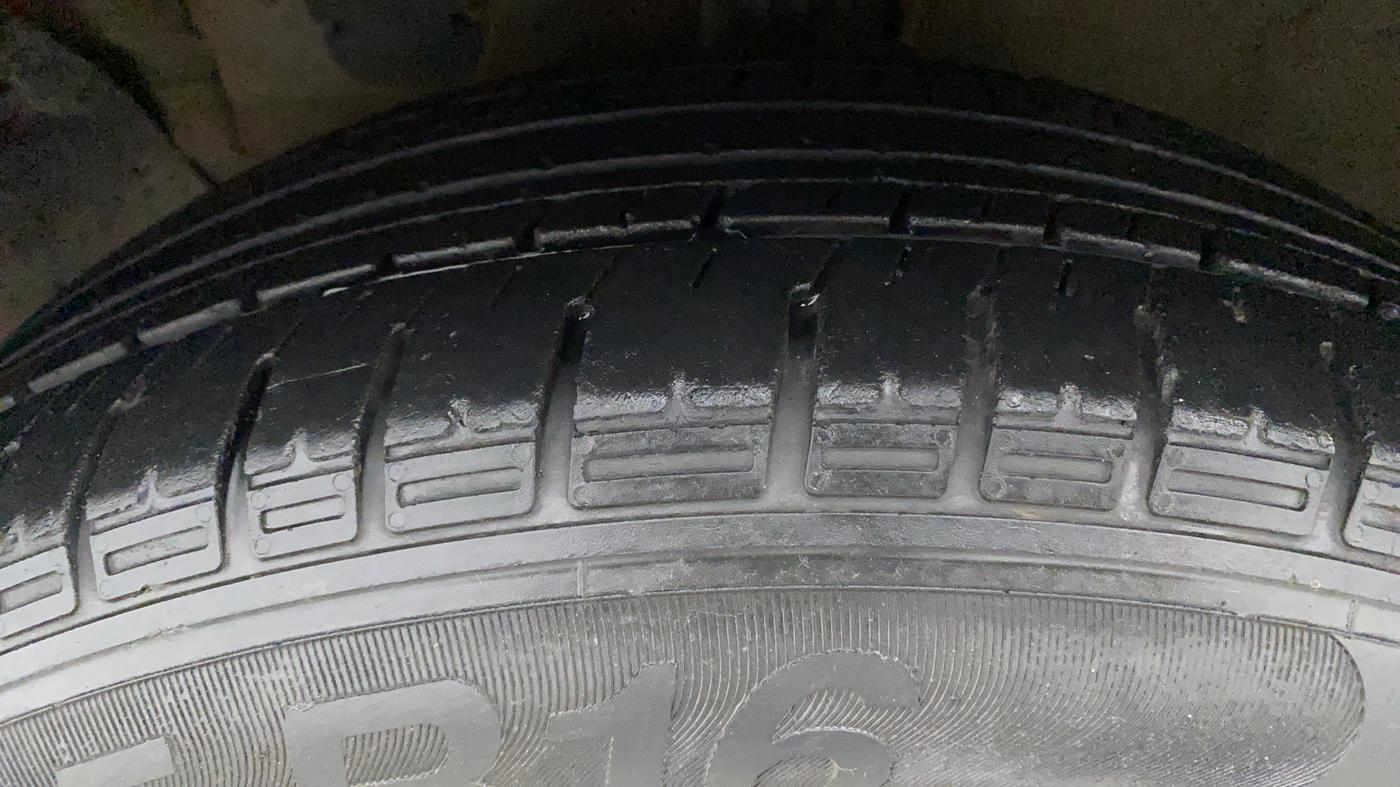 2016 Hyundai Creta E PLUS 1.6 PETROL, Petrol, Manual, 75,580 km, Left Front Tyre Tread