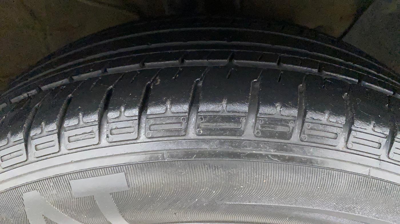 2016 Hyundai Creta E PLUS 1.6 PETROL, Petrol, Manual, 75,580 km, Right Front Tyre Tread