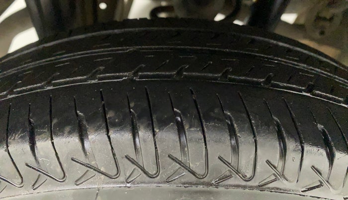 2013 Maruti Alto 800 VXI, Petrol, Manual, 77,030 km, Right Rear Tyre Tread