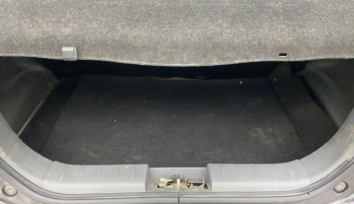 2013 Maruti Alto 800 VXI, Petrol, Manual, 77,030 km, Boot Inside