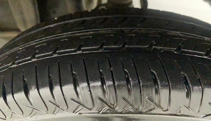 2013 Maruti Alto 800 VXI, Petrol, Manual, 77,030 km, Left Rear Tyre Tread