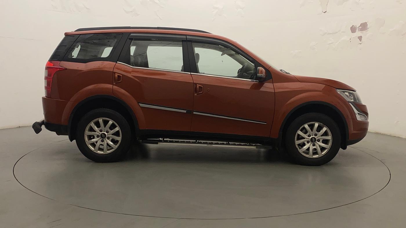 2016 Mahindra XUV500 W10 AT, Diesel, Automatic, 60,456 km, Right Side