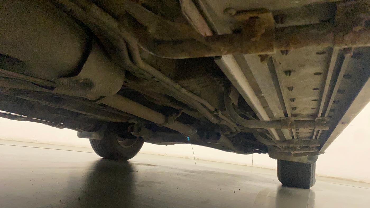 2016 Mahindra XUV500 W10 AT, Diesel, Automatic, 60,456 km, Right Side Underbody