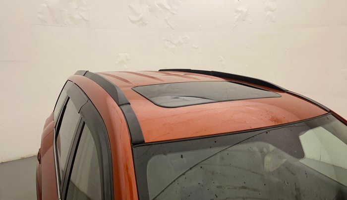 2016 Mahindra XUV500 W10 AT, Diesel, Automatic, 60,456 km, Roof